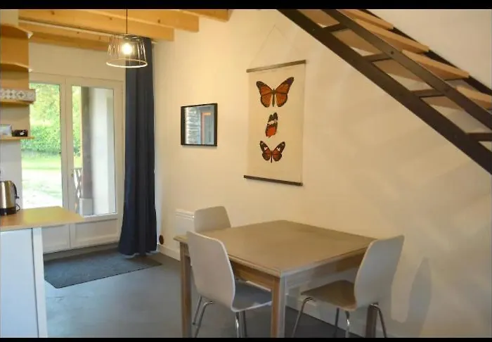 Bed & Breakfast L'atelier De La Blanchardiere 49520 3*
